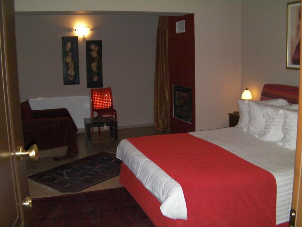 Pandion Luxury Boutique Hotel & Suites With Spa Неохори Екстериор снимка