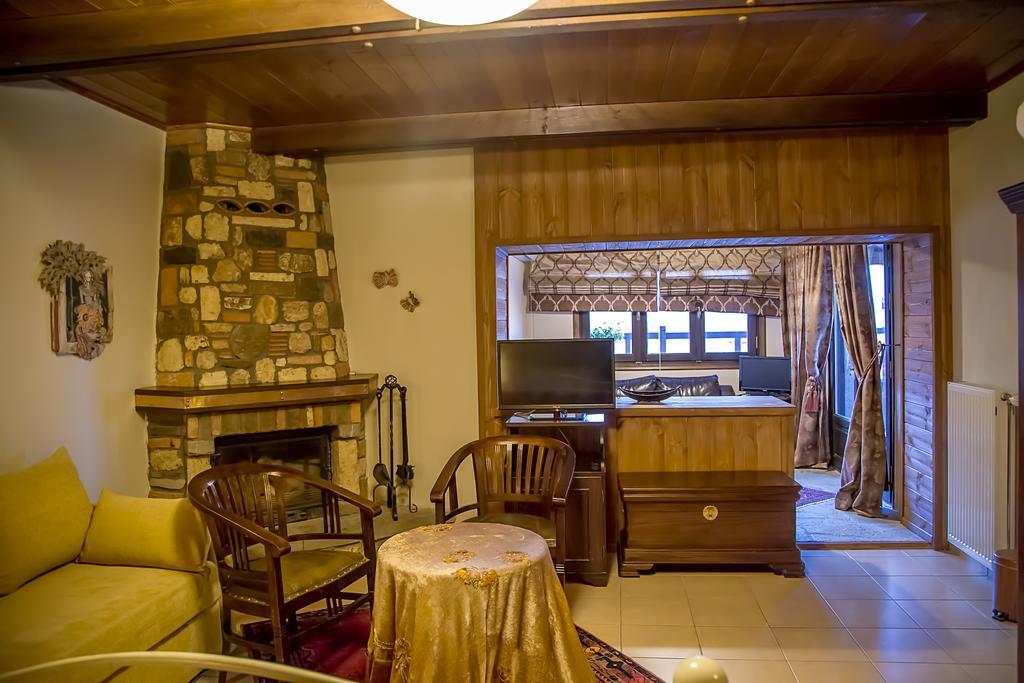 Pandion Luxury Boutique Hotel & Suites With Spa Неохори Екстериор снимка