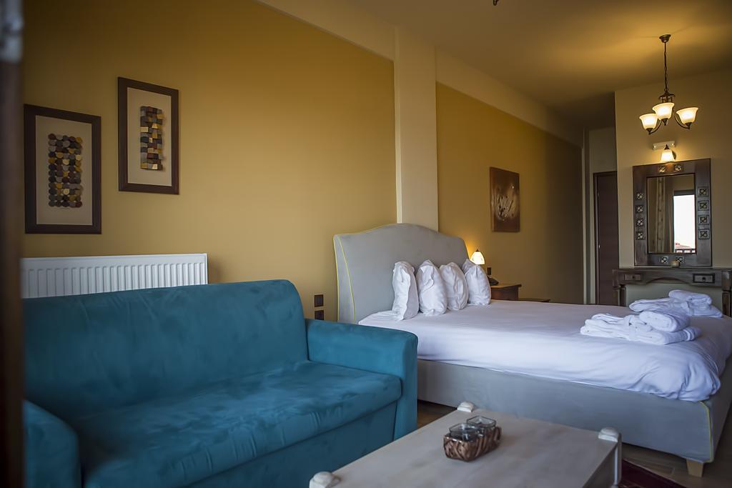 Pandion Luxury Boutique Hotel & Suites With Spa Неохори Екстериор снимка